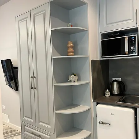 Apartment Cloud Cane *